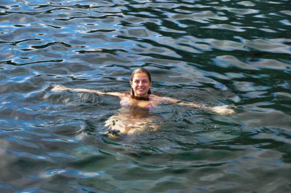 O primeiro banho de mar no Hawaii a gente nunca esquece! (no Isaac Hale Beach Park, ao sul de Hilo, na Big Island)